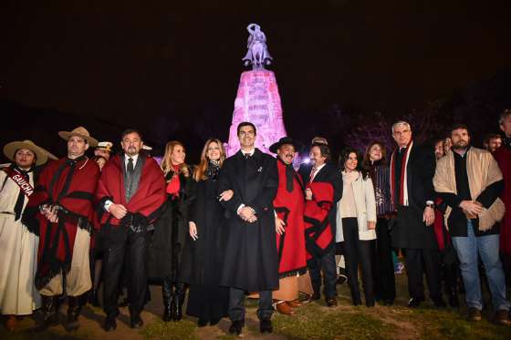 Con la Guardia bajo las estrellas dieron inicio los actos centrales en homenaje al General Güemes